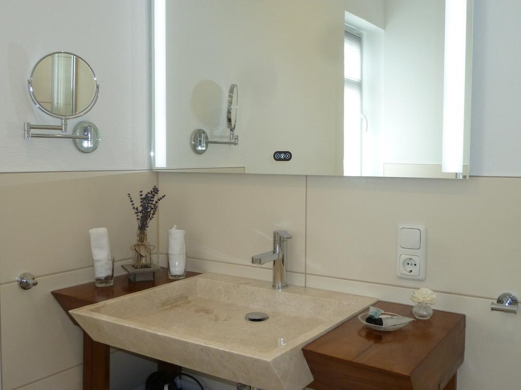 Apartments Im Chateau D'Esprit Höhr-Grenzhausen Δωμάτιο φωτογραφία