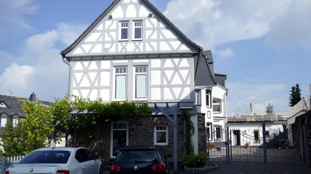 Apartments Im Chateau D'Esprit Höhr-Grenzhausen Εξωτερικό φωτογραφία